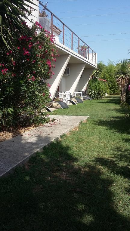 Appart'Hotel Et Chambres Essentiel Spa Arles Exterior photo