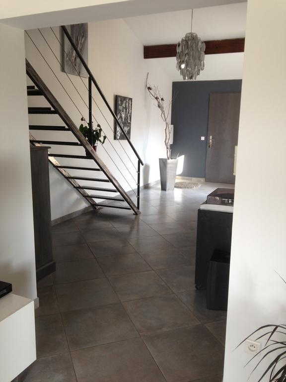 Appart'Hotel Et Chambres Essentiel Spa Arles Room photo